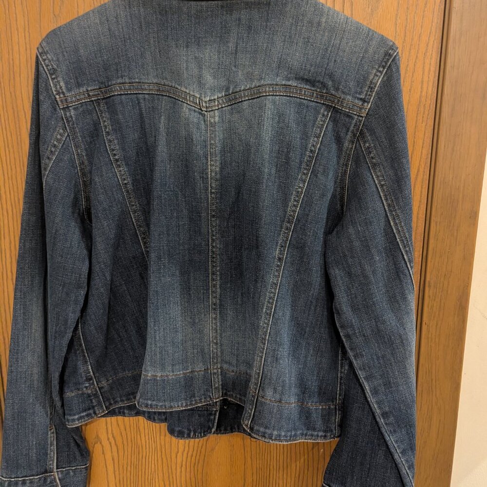 Izod Women's Blue Jean Jacket - Picture 4 of 7